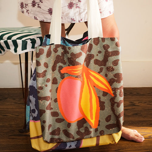 PEACHY FRESH TOTE