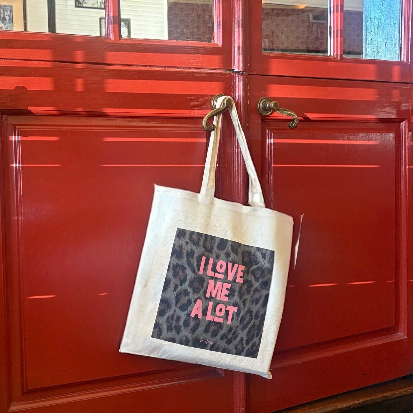 I LOVE ME A LOT TOTE - le drop